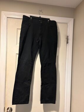 Men's Straight-Leg Black Jeans